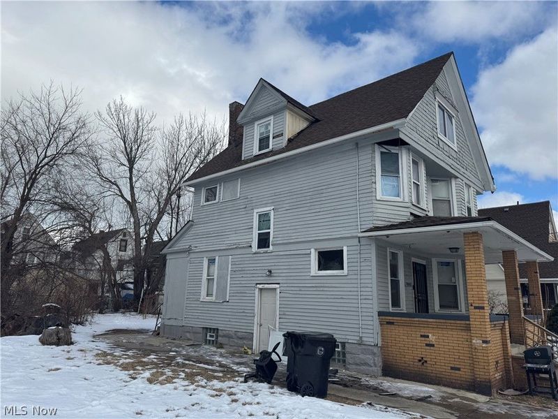 10605 Kimberley Avenue, Cleveland, OH 44108 Photo 3