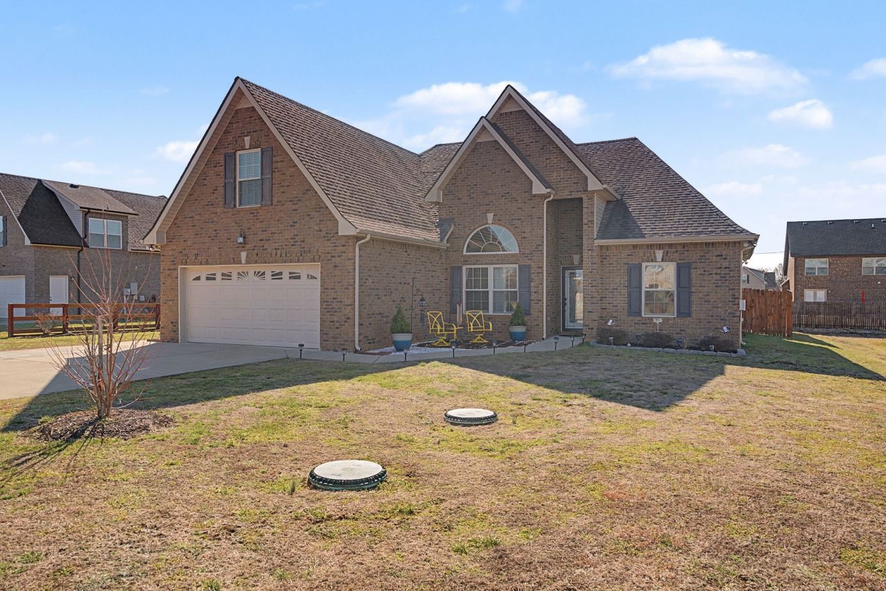 7920 Peridot Cir, Murfreesboro, TN 37127 Main Photo