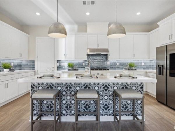 24524 Via La Sombrilla, Valencia, CA 91354