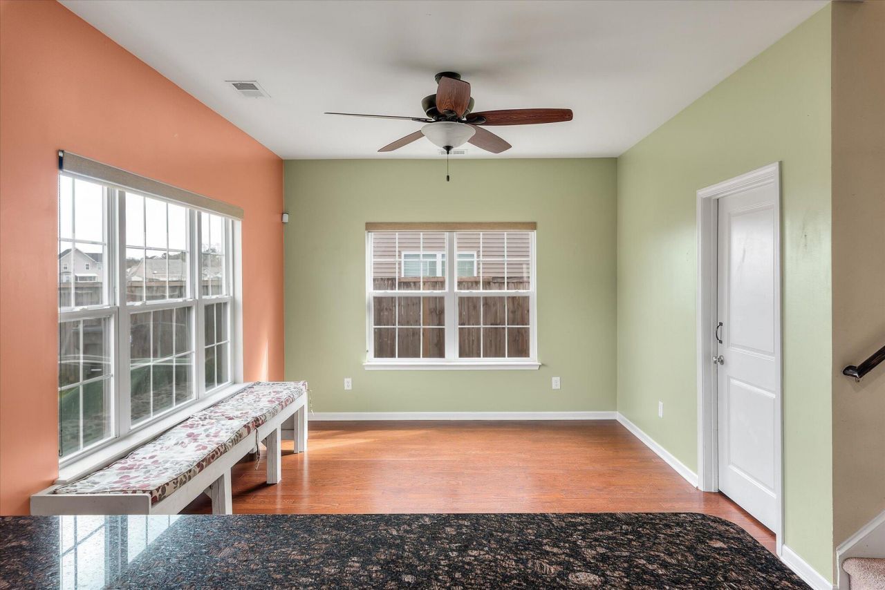 187 Charlesfort Way Photo 15