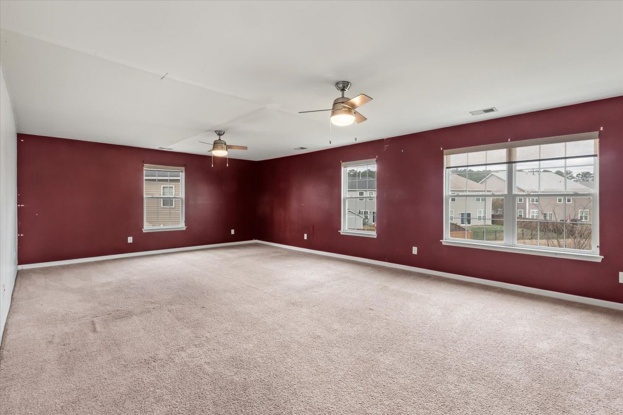 187 Charlesfort Way Photo 25