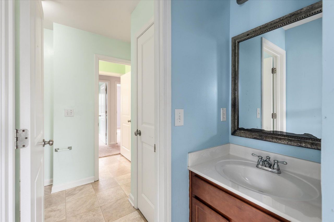 187 Charlesfort Way Photo 30