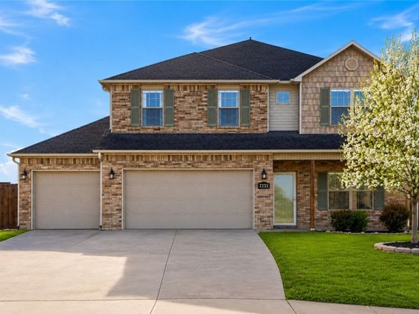 7233 Charlotte Avenue, Springdale, AR 72762