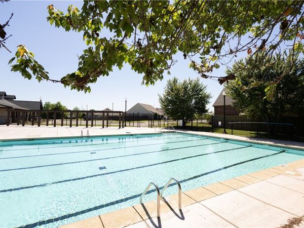 7233 Charlotte Avenue, Springdale, AR 72762