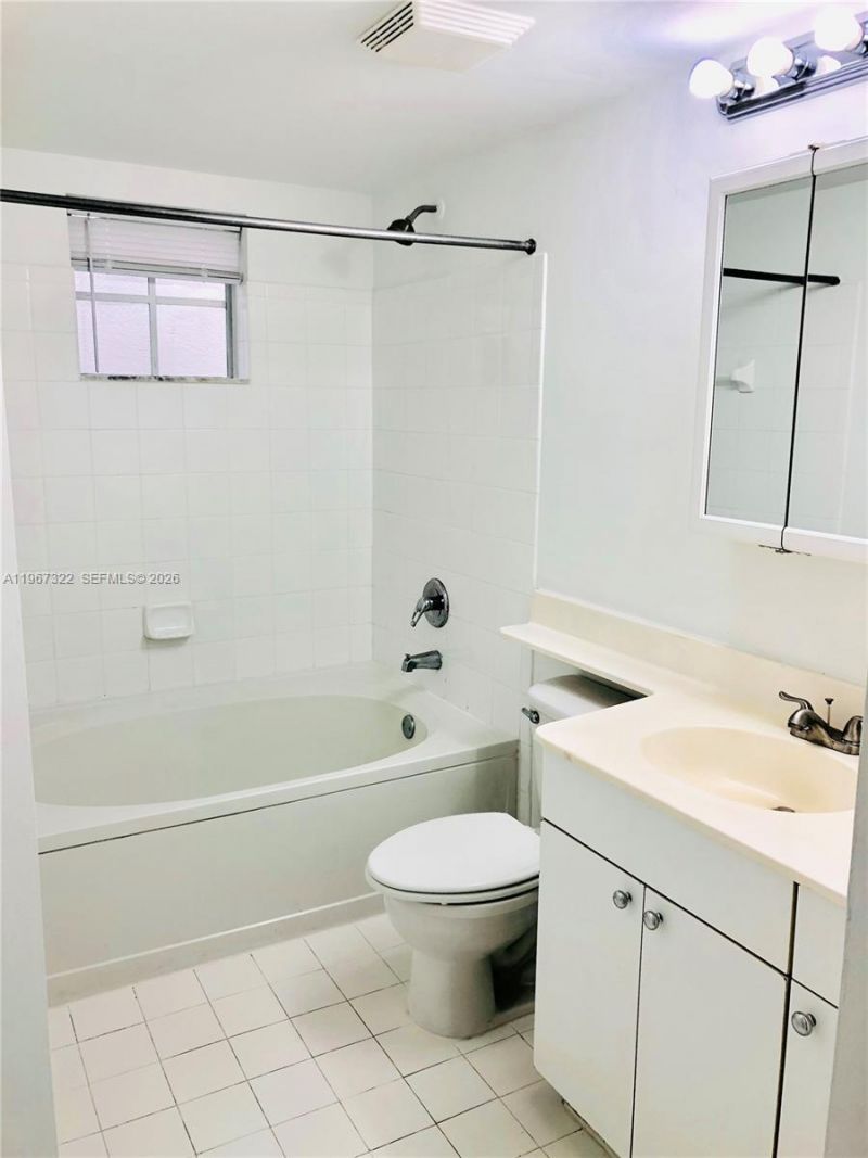 17125 N Bay Rd, Unit 3603, Sunny Isles Beach, FL 33160 Photo