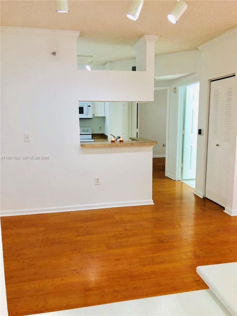 17125 N Bay Rd, Unit 3603, Sunny Isles Beach, FL 33160 Photo