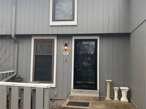 54 Schooner Lane, Unit 4, Lake St Louis, MO 63367
