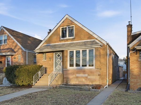 5533 N Menard Avenue, Chicago, IL 60630