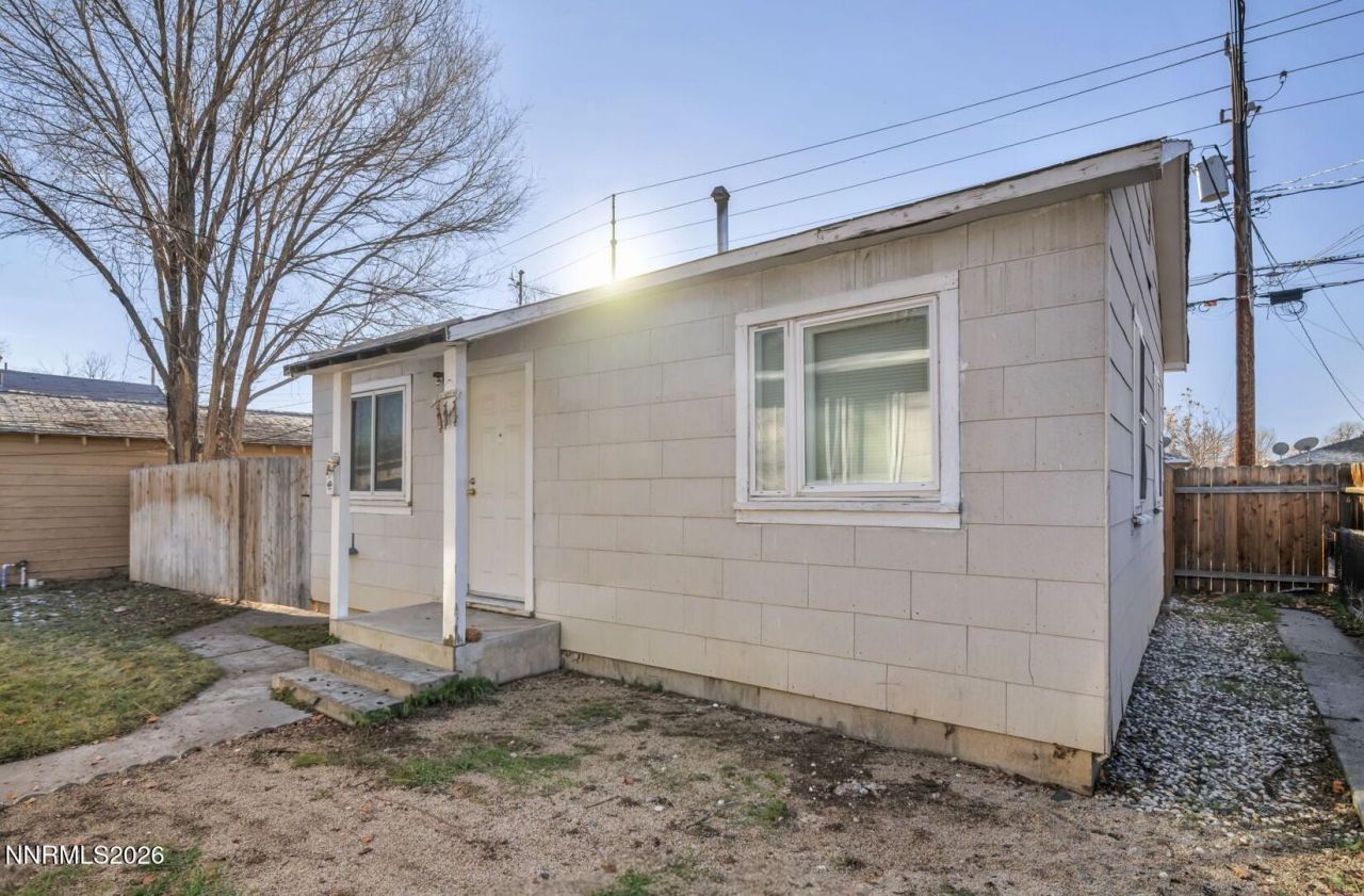 1947 H Street, Sparks, NV 89431 Photo