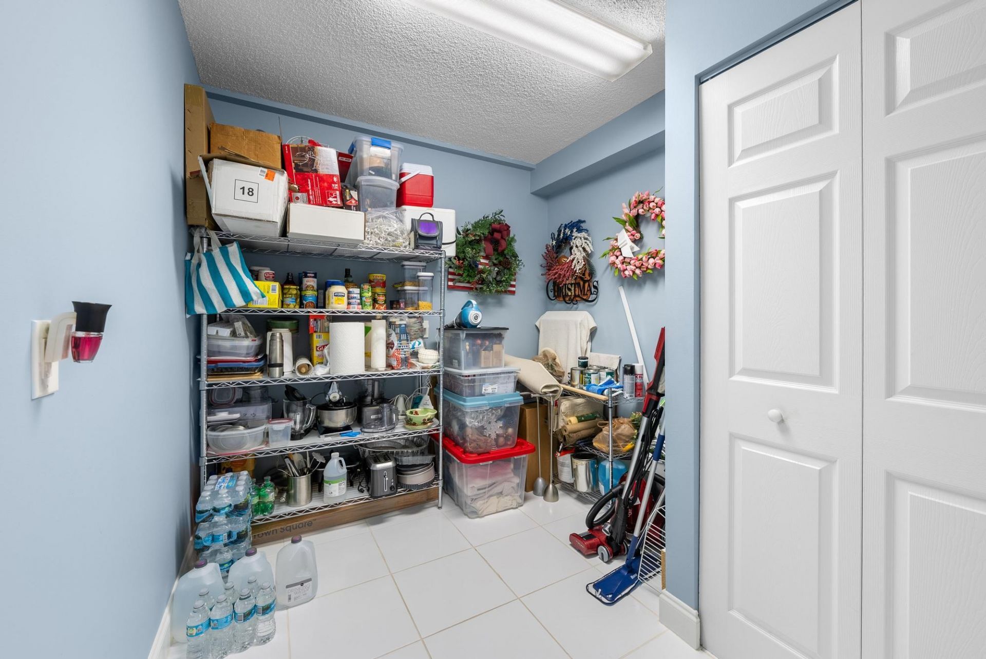 1301 Seafarer Circle, Unit 405, Jupiter, FL 33477 Photo