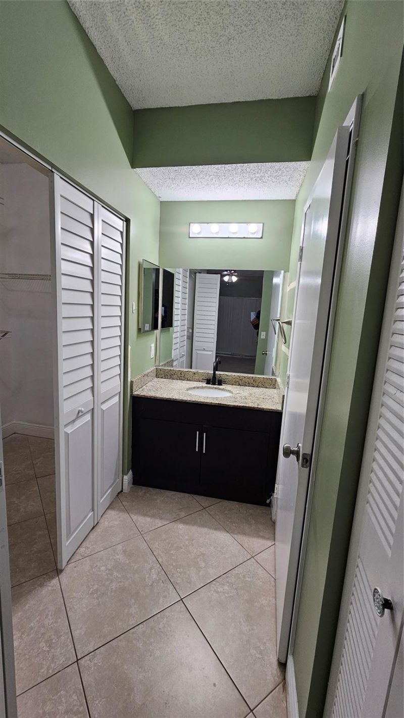 6960 SW 39th Street, Unit E101, Davie, FL 33314 Photo