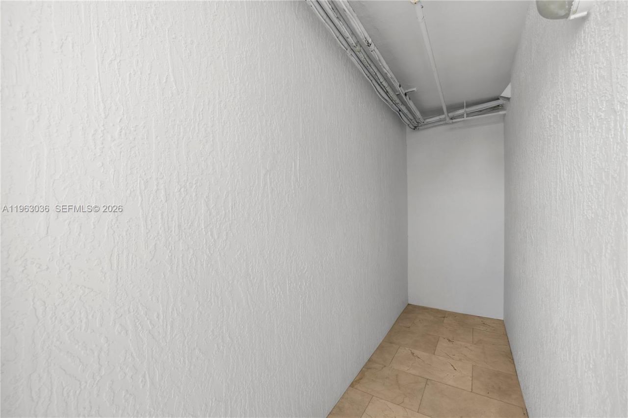 1401 SW 22nd St, Unit 1401, Miami, FL 33145 Photo