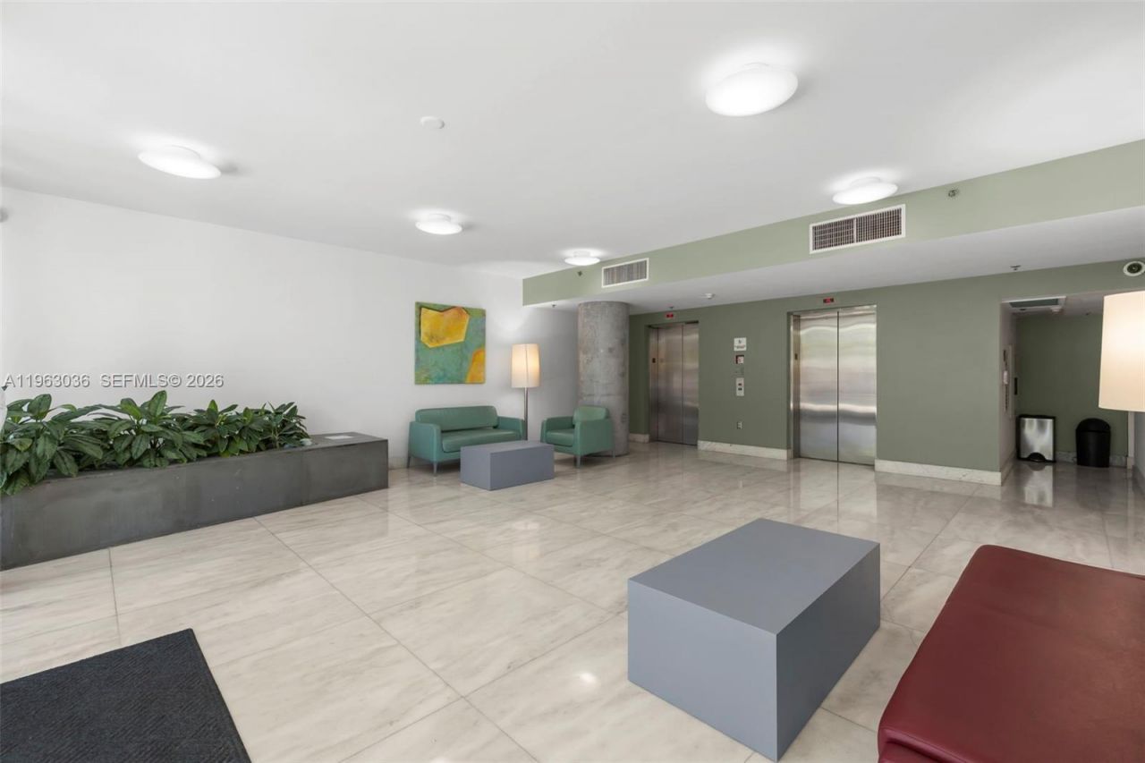 1401 SW 22nd St, Unit 1401, Miami, FL 33145 Photo