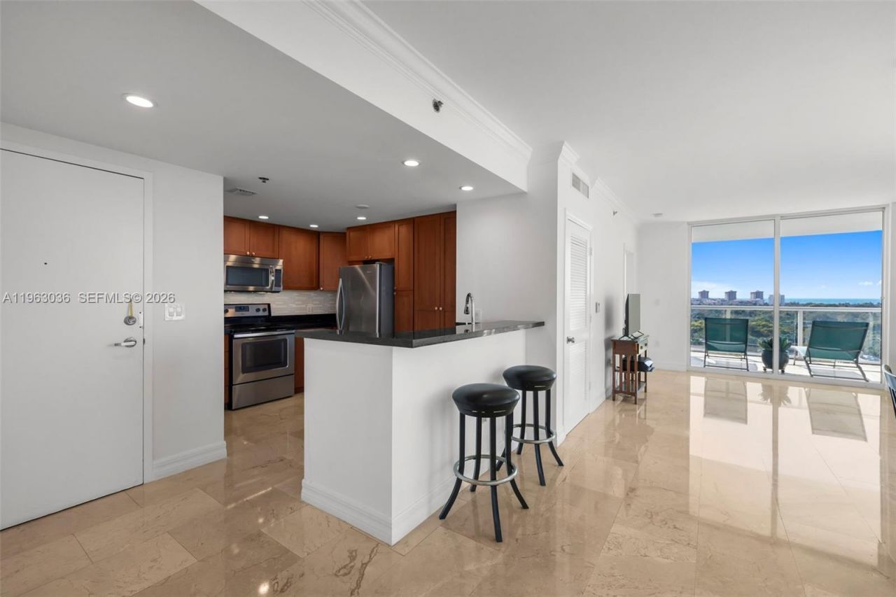 1401 SW 22nd St, Unit 1401, Miami, FL 33145 Photo