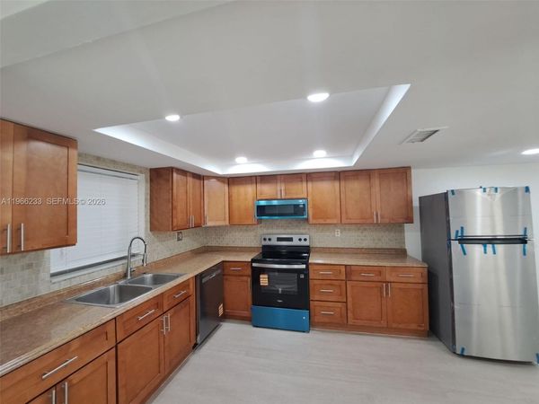 5100 SW 90th Ave, Unit 208, Cooper City, FL 33328