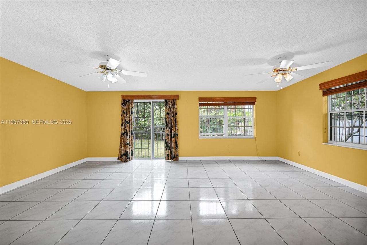 6140 SW 109th Ave, Miami, FL 33173 Photo