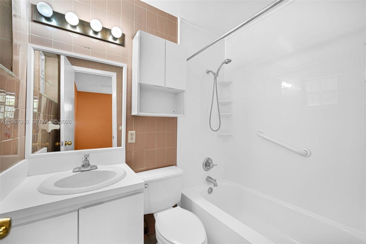 6140 SW 109th Ave, Miami, FL 33173 Photo