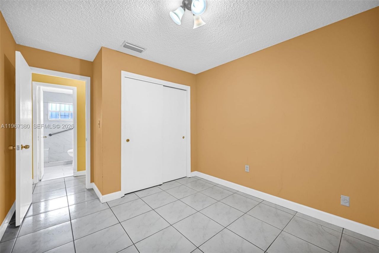 6140 SW 109th Ave, Miami, FL 33173 Photo