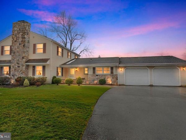 1302 CHERRY LANE, BLUE BELL, PA 19422