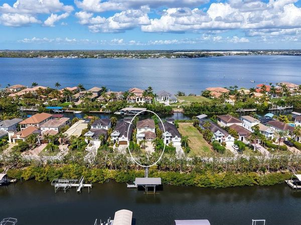 4209 5TH AVENUE NE, BRADENTON, FL 34208