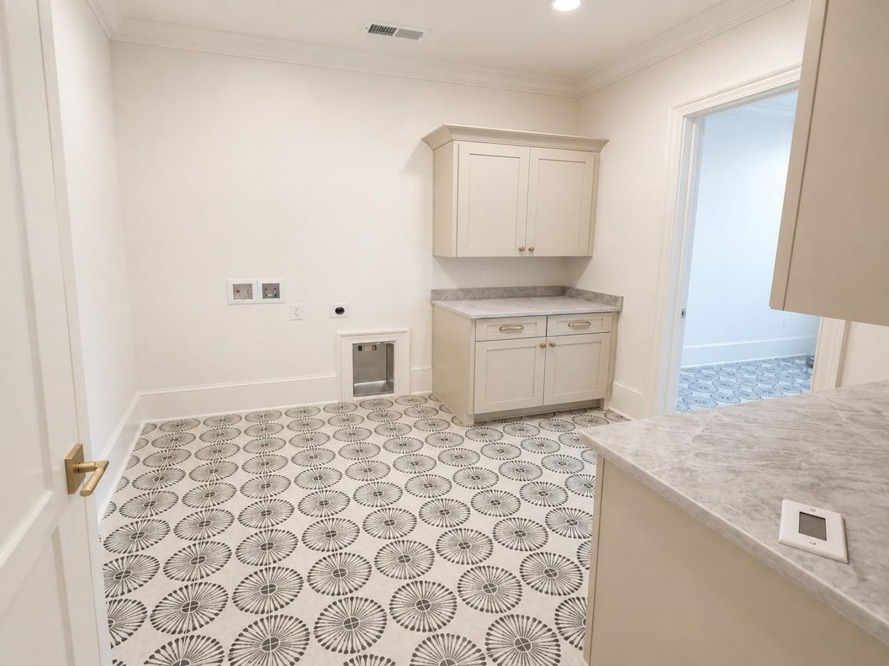 9413 Park St. Photo 22
