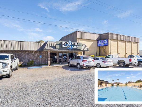 704 W Admiral Doyle Drive , New Iberia, LA 70560