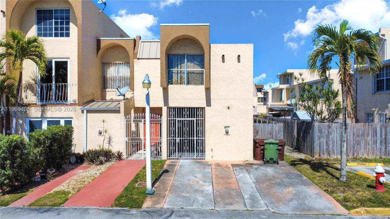 1115 W 38th Ter, Unit 50, Hialeah, FL 33012 Photo