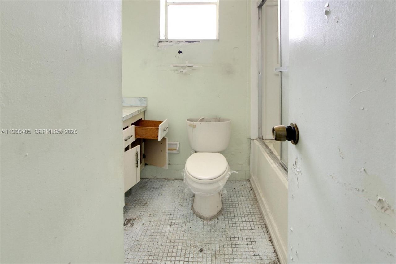 1115 W 38th Ter, Unit 50, Hialeah, FL 33012 Photo