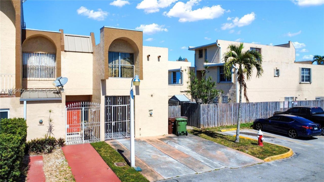 1115 W 38th Ter, Unit 50, Hialeah, FL 33012 Photo