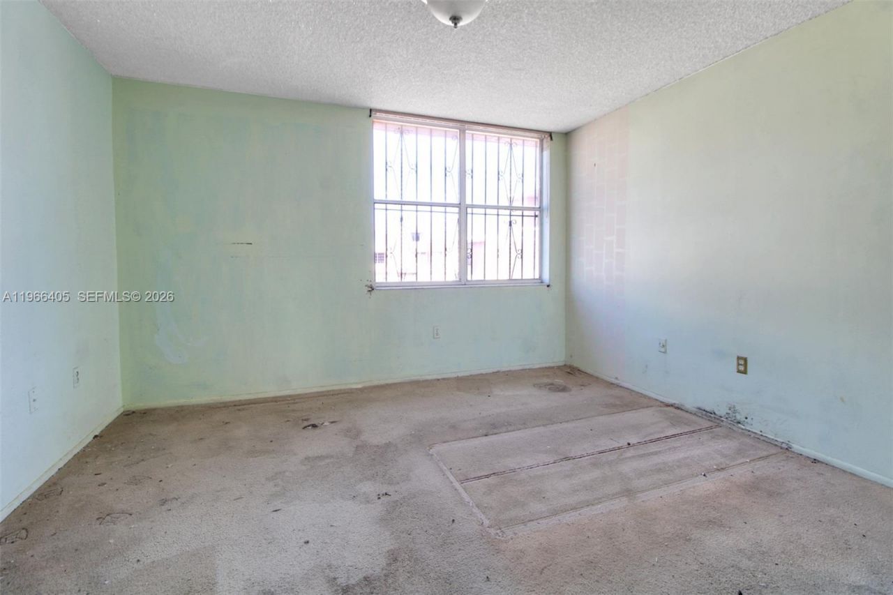 1115 W 38th Ter, Unit 50, Hialeah, FL 33012 Photo