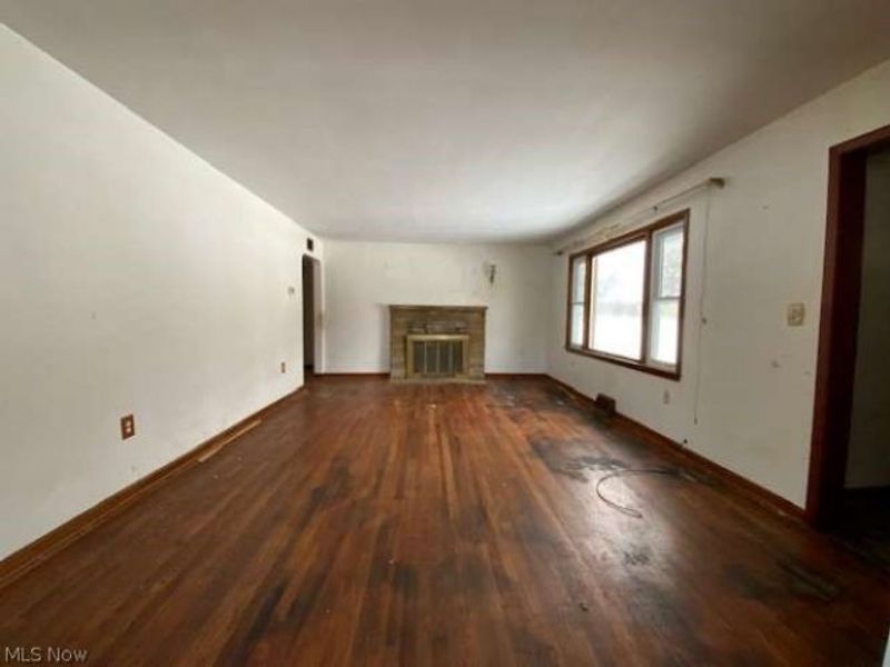 10405 Chillicothe Road, Kirtland, OH 44094 Photo 5