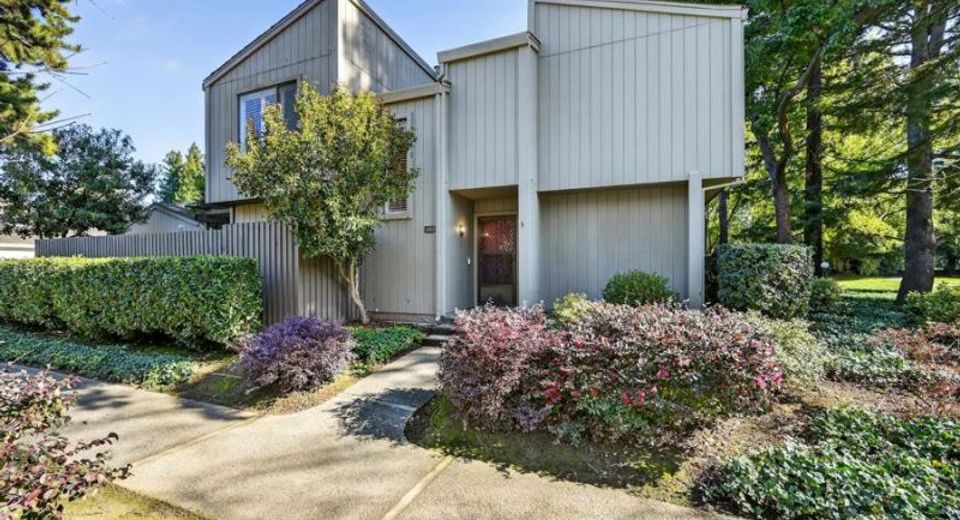 1055 Commons Dr, Sacramento, CA 95825 Photo