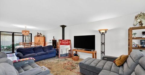 1055 Commons Dr, Sacramento, CA 95825 Photo