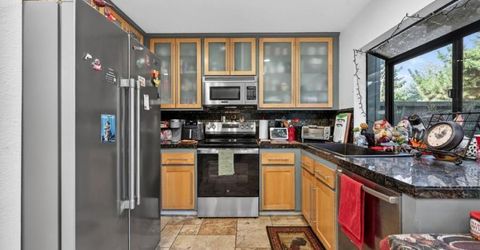 1055 Commons Dr, Sacramento, CA 95825 Photo