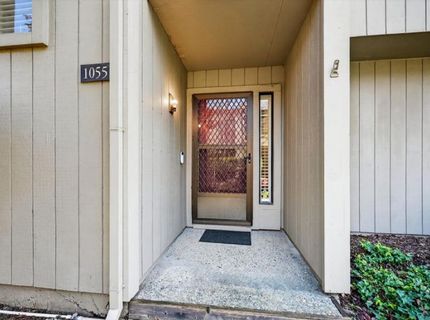 1055 Commons Dr, Sacramento, CA 95825 Photo