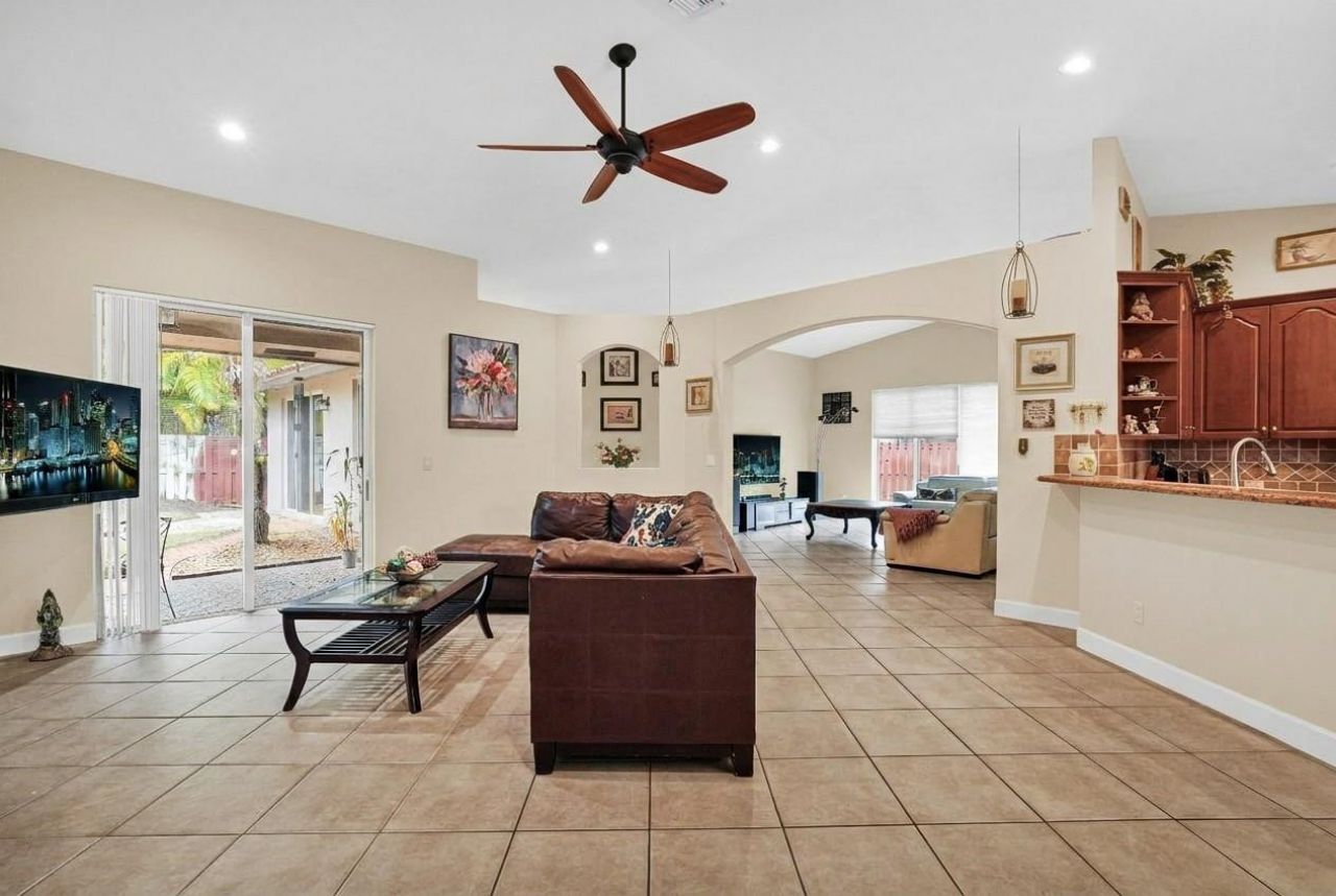 14520 SW 37th Street, Miramar, FL 33027 Photo