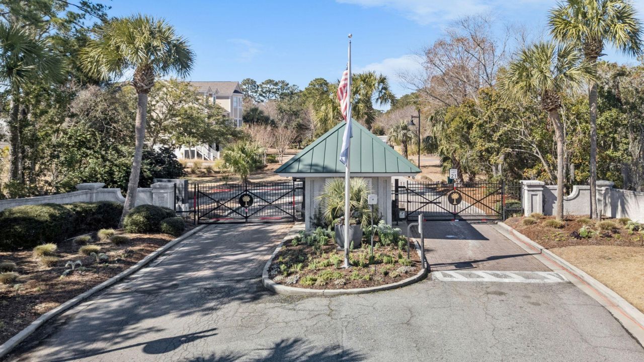 1440 Headquarters Plantation Drive Photo 11