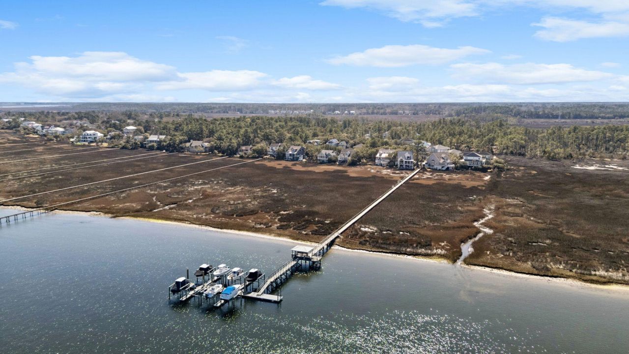 1440 Headquarters Plantation Drive Photo 2