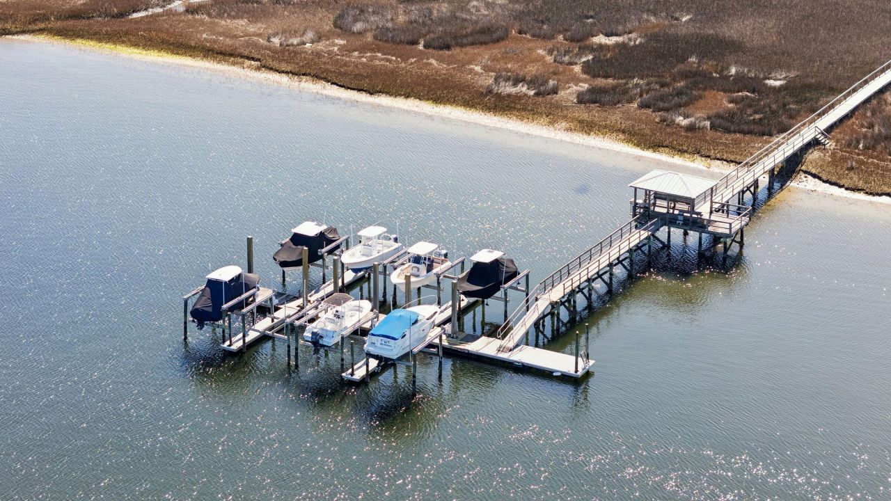 1440 Headquarters Plantation Drive Photo 4