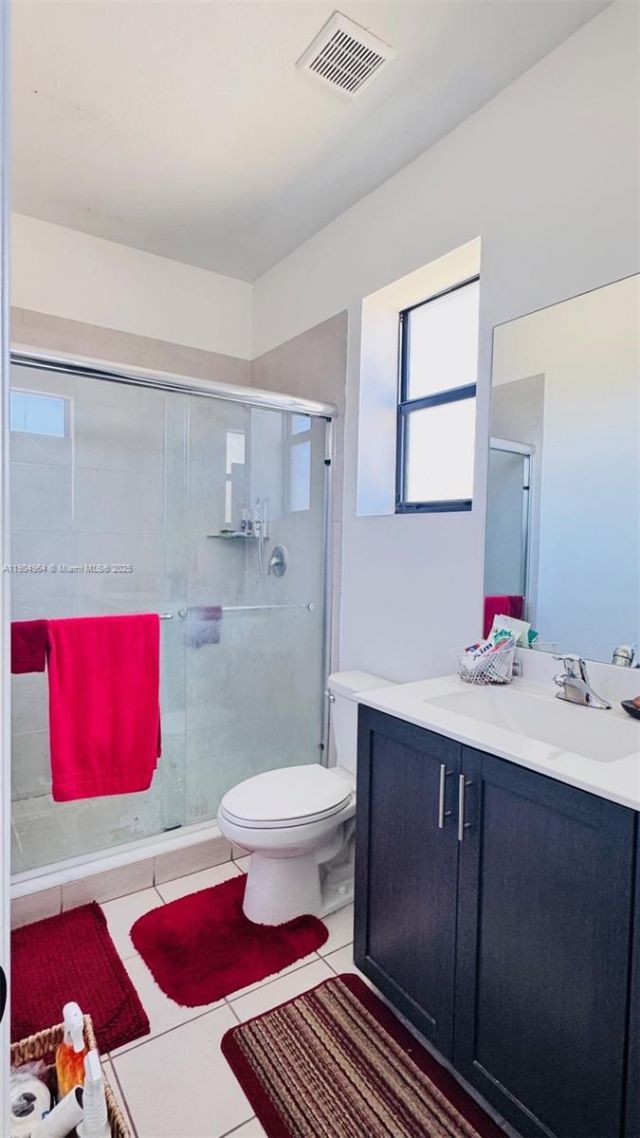 21463 NE 3rd Path , Miami, FL 33179 Photo