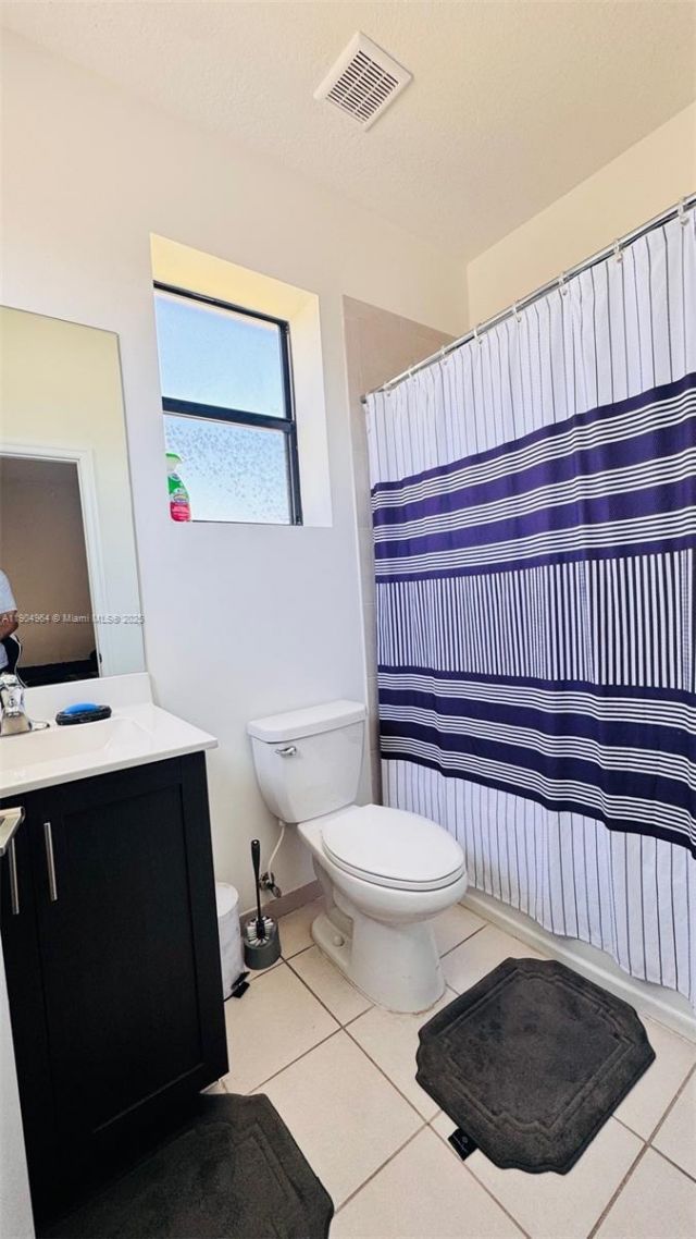 21463 NE 3rd Path , Miami, FL 33179 Photo