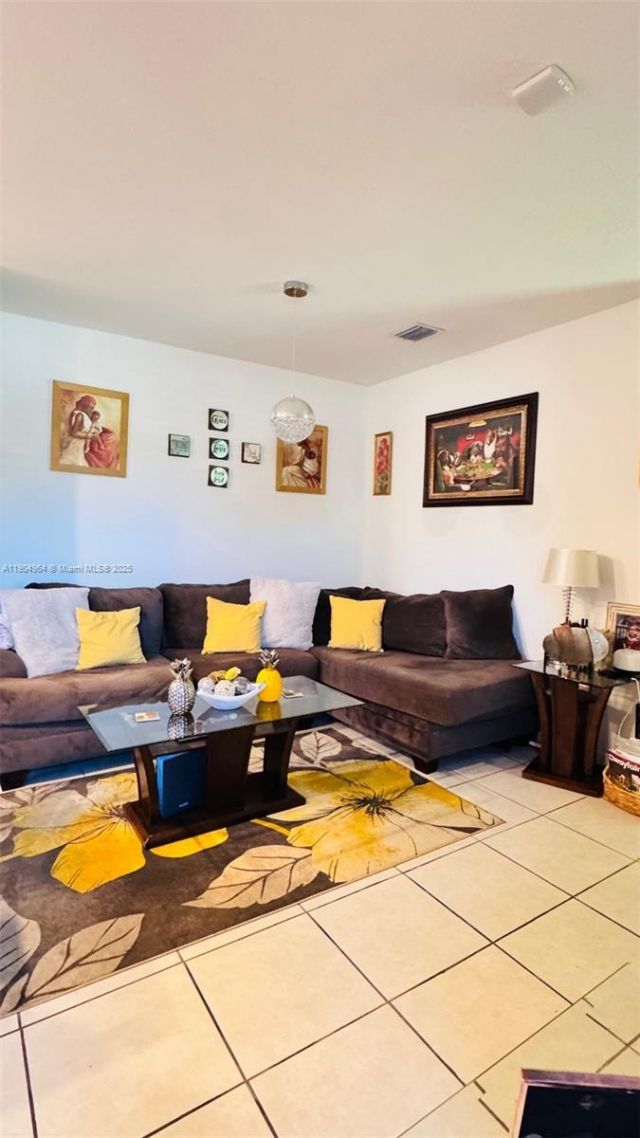 21463 NE 3rd Path , Miami, FL 33179 Photo