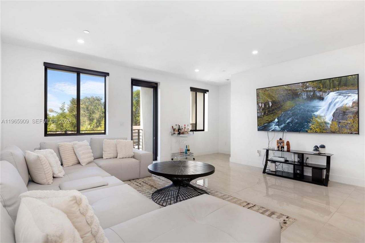 436 SE 12th Ct, Fort Lauderdale, FL 33316 Photo