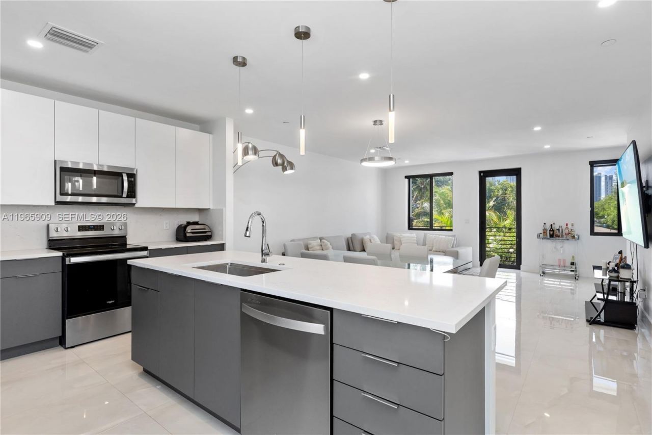 436 SE 12th Ct, Fort Lauderdale, FL 33316 Photo