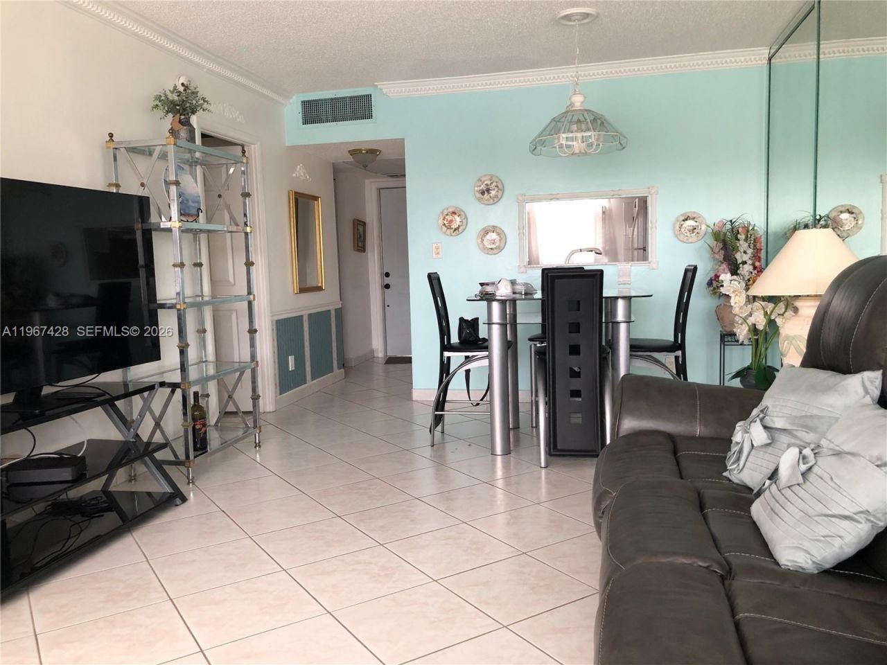 4806 NW 36th St , Unit 607, Lauderdale Lakes, FL 33319 Photo