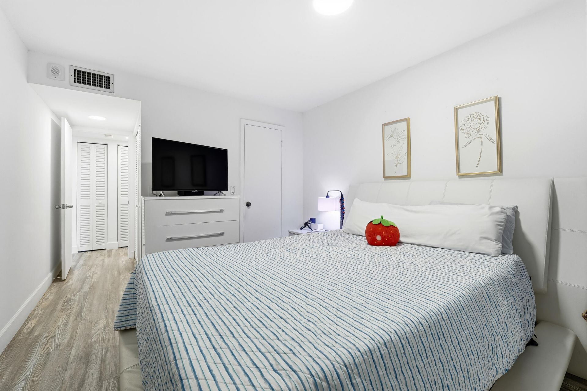 1502 S Lakeside Drive, Unit 116, Lake Worth Beach, FL 33460 Photo