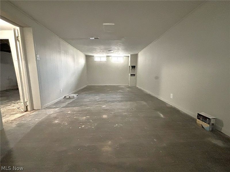 4065 E 153rd Street, Cleveland, OH 44128 Photo 14