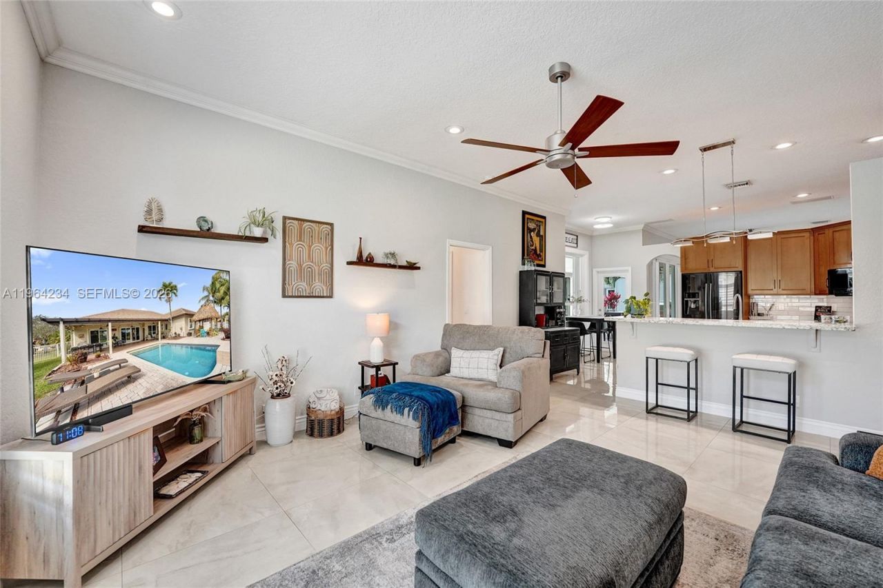 6686 SW 166th Dr, Pembroke Pines, FL 33331 Photo