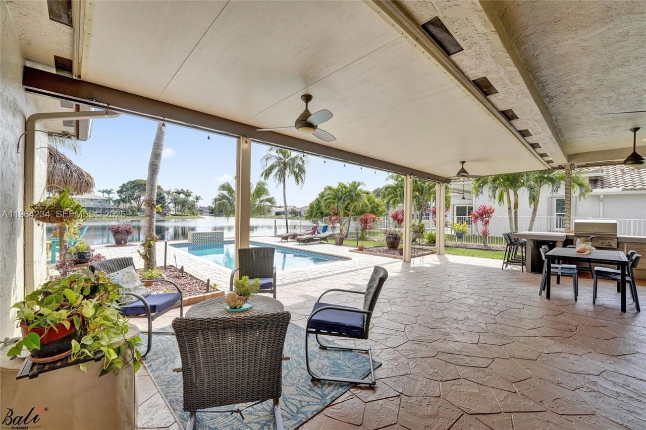 6686 SW 166th Dr, Pembroke Pines, FL 33331 Photo