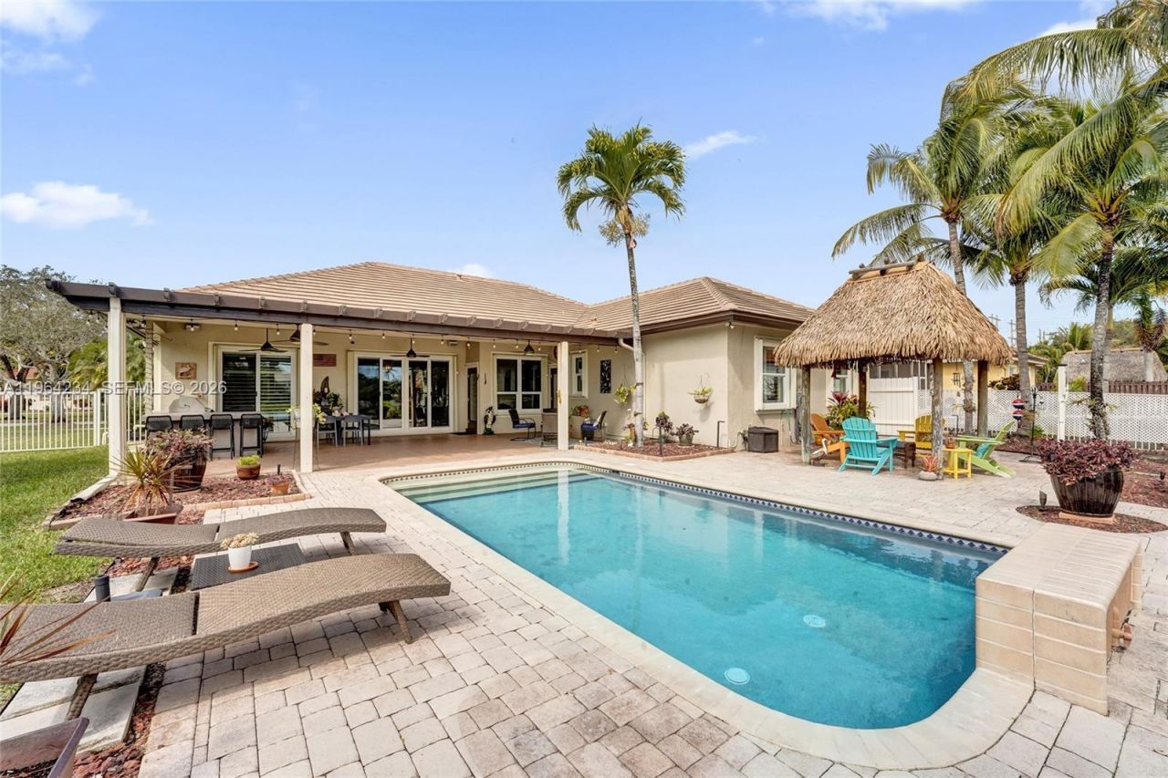 6686 SW 166th Dr, Pembroke Pines, FL 33331 Photo